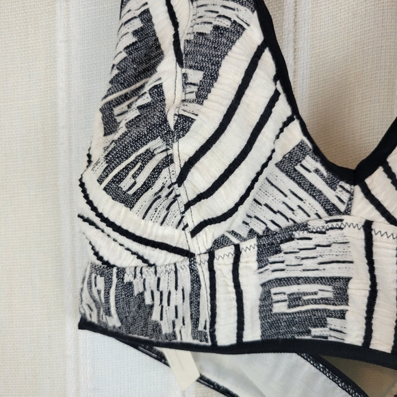 Intimately Free People Halter Bralette Bra Size Medium Black White - Picture 2 of 6